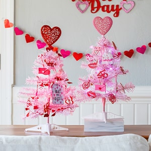 Dollar Store Valentine's Day Tree - Redhead Can Decorate